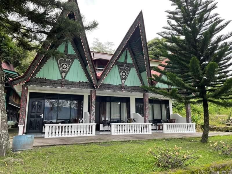 Marroan Acc Hotel Tuktuk Siadong Bagian luar foto